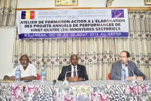 Ateliers d’élaboration des Projets Annuels de Performance de vingt- quatre (24) ministères sectoriels Mot du représentant de l’Ambassadeur, Chef de Délégation de l’Union européenne au Tchad