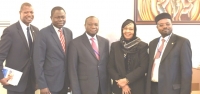 Le Ministres des Finances, l'ancien (Ngueto T. YAMBAYE) et le nouveau Administrateur elu de la Banque mondiale (le Burkinabe Seydou BOUDA)
